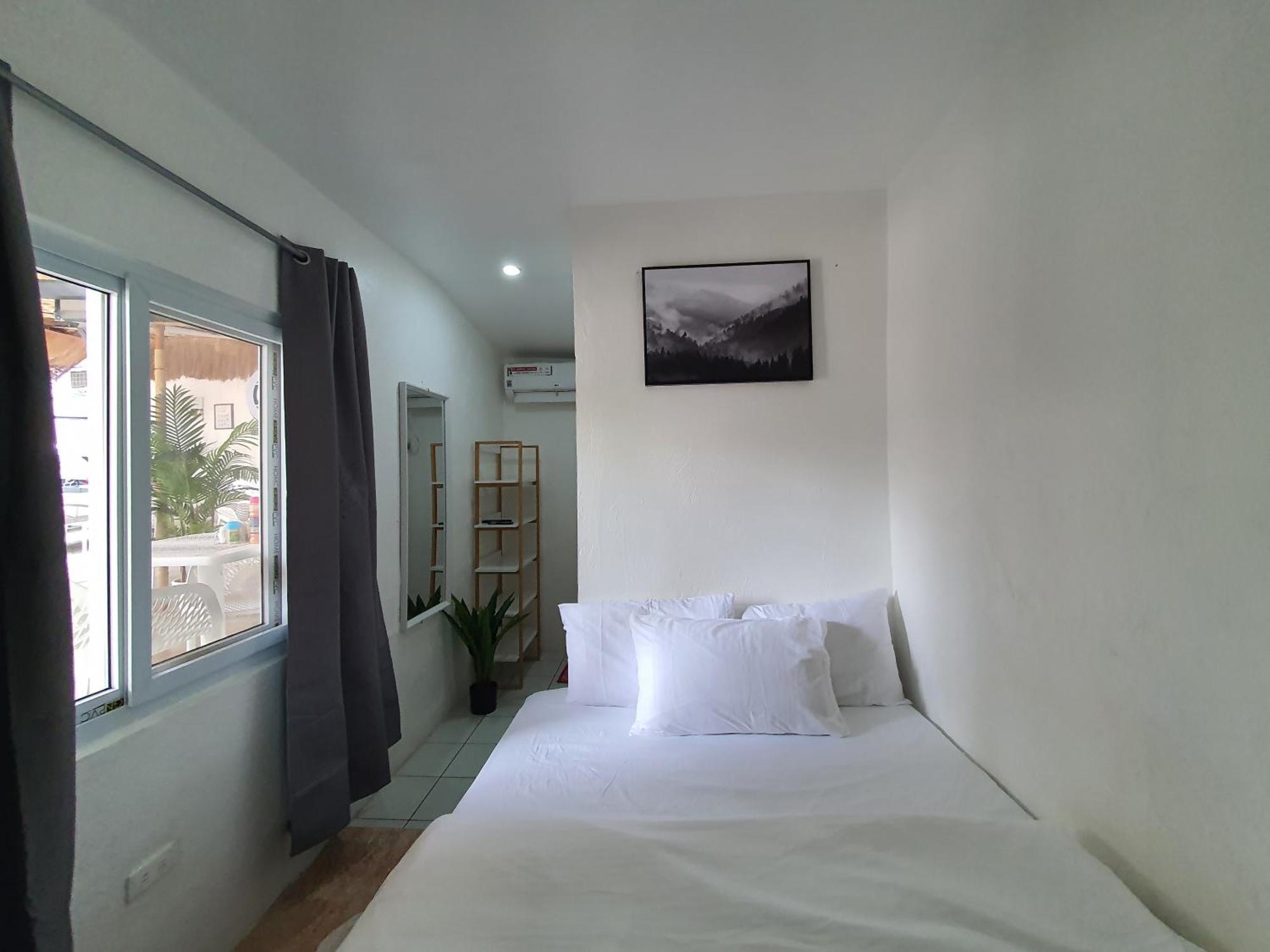 West Coast Beach House Cebu Buitenkant foto